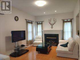 Markham (buttonville), ON L3R5P5,15 ALBERT BAILY WAY