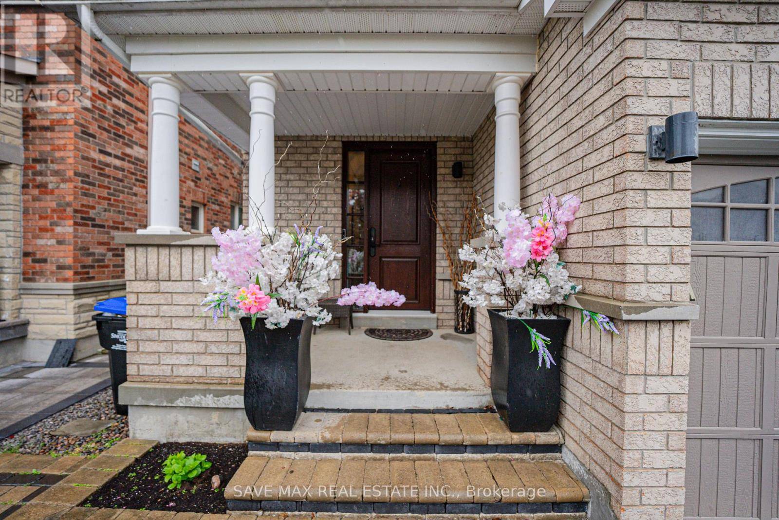 Bradford West Gwillimbury (bradford), ON L3Z0E6,169 DOWNY EMERALD DRIVE