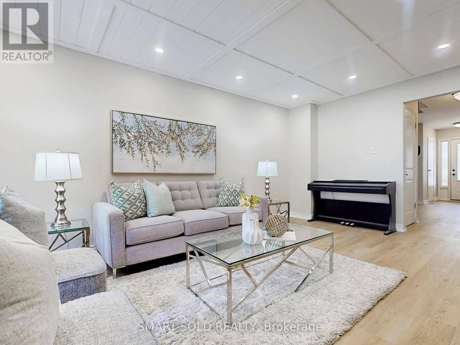 Richmond Hill (north Richvale), ON L4C5R1,168 STEPHEN STREET