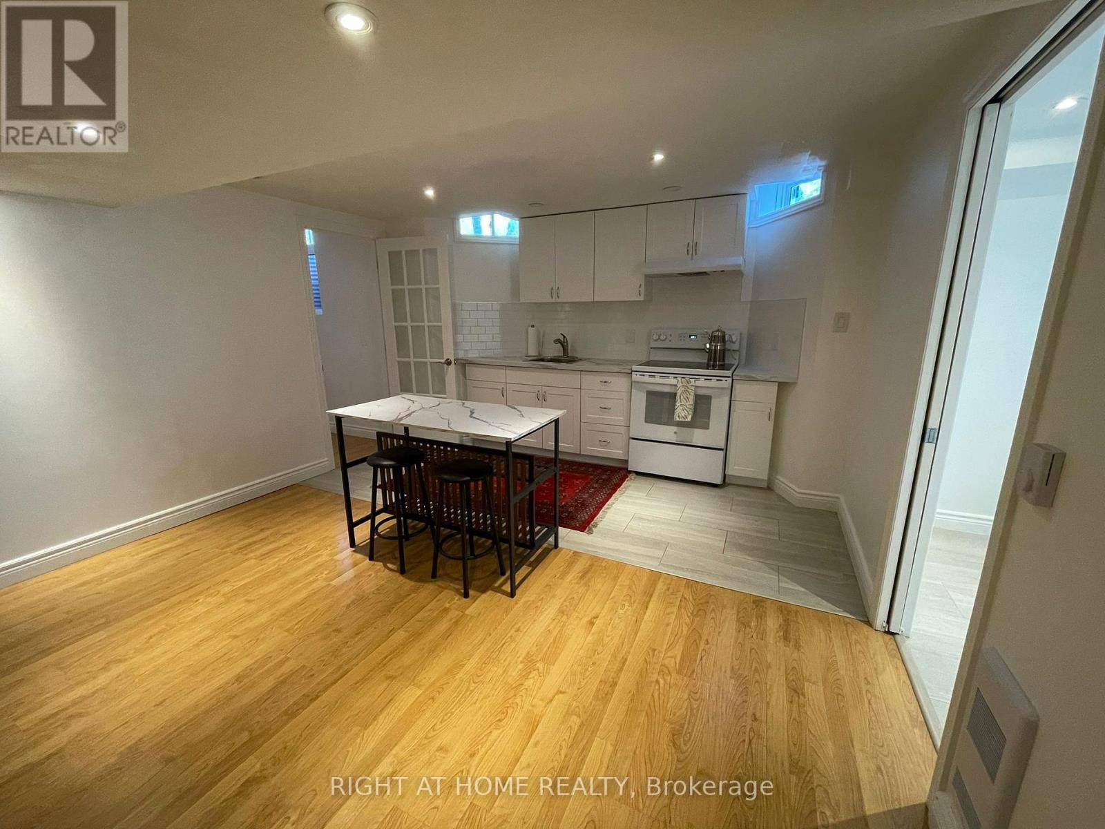 Richmond Hill (oak Ridges), ON L4E3Y4,55 Red Cardinal TRL #Basement