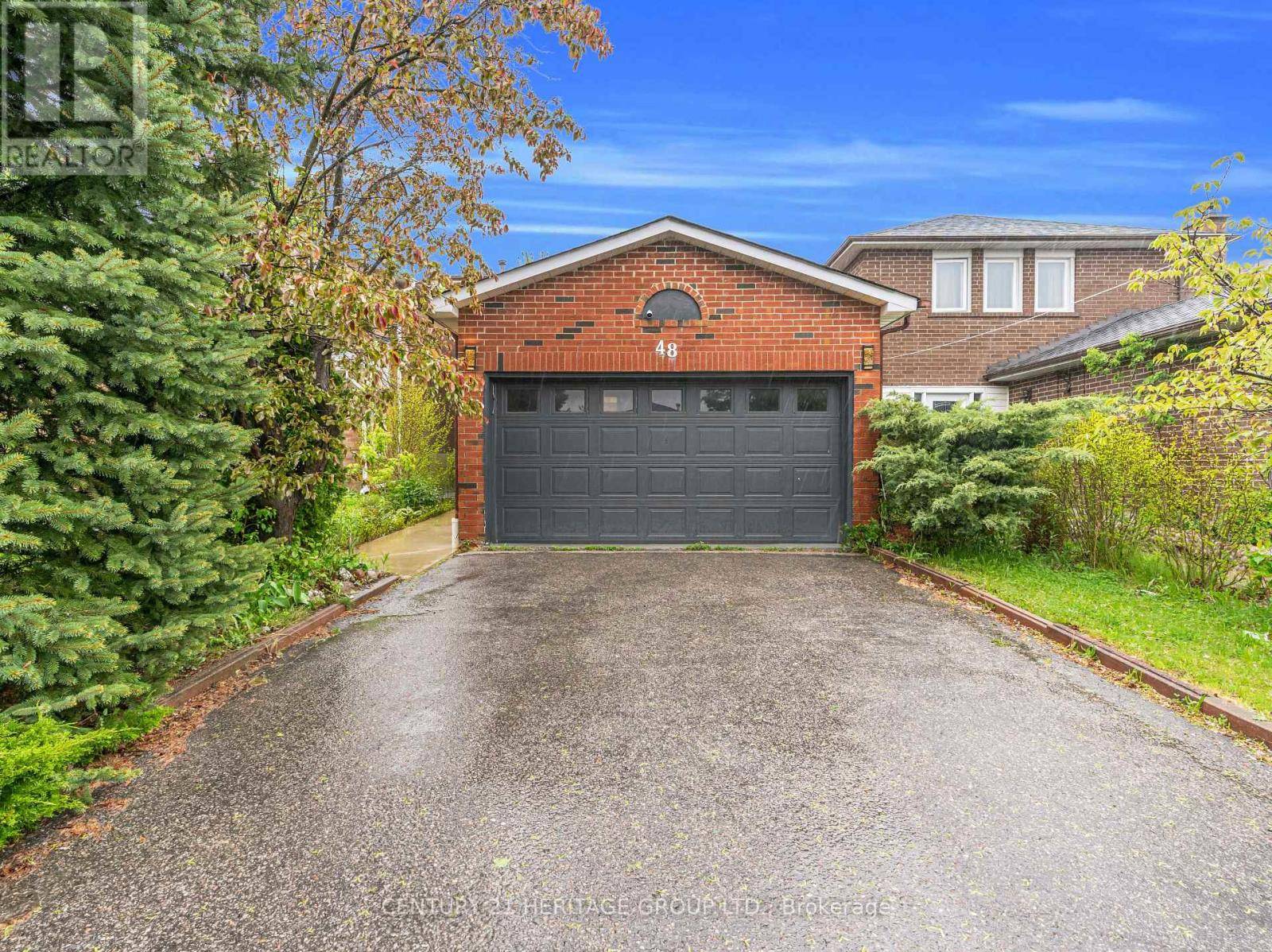 Richmond Hill (north Richvale), ON L4C5V5,48 GRAY CRESCENT