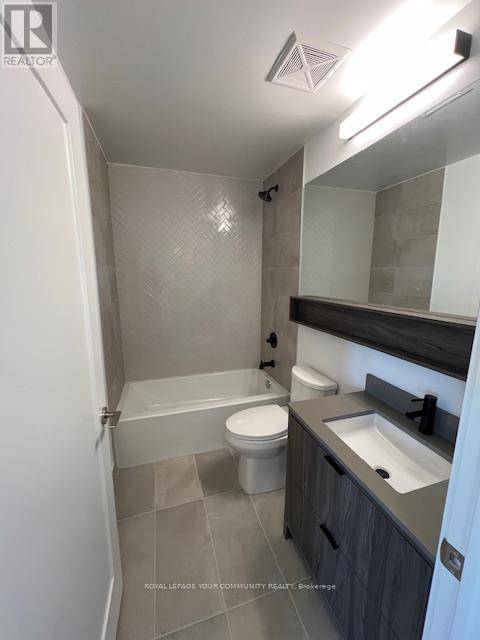 Richmond Hill (south Richvale), ON L4C5V6,8888 Yonge ST #323