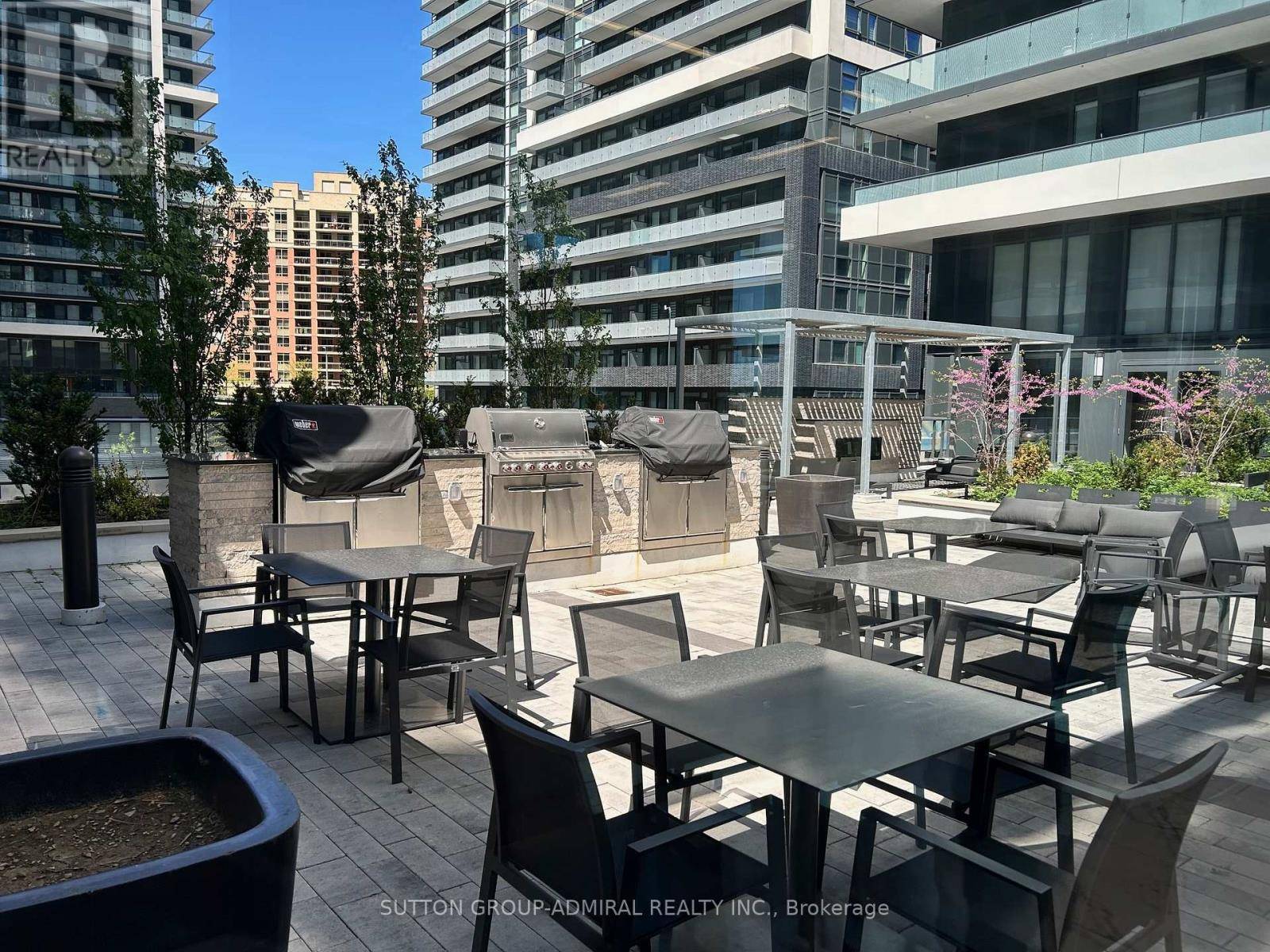Richmond Hill (langstaff), ON L4B0H5,95 Oneida CRES #1406