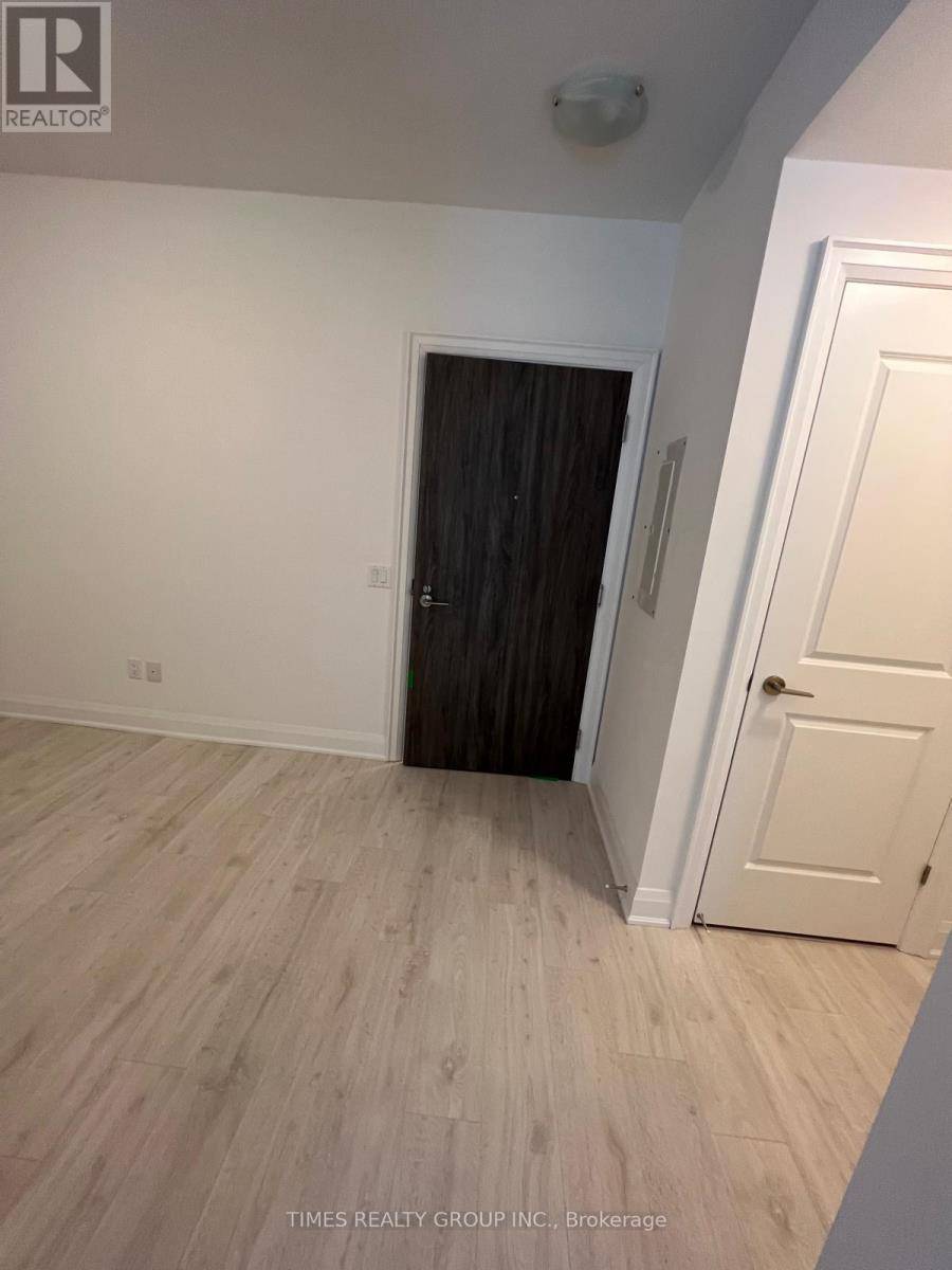 Vaughan (beverley Glen), ON L4J0L2,10 Gatineau DR #1309W