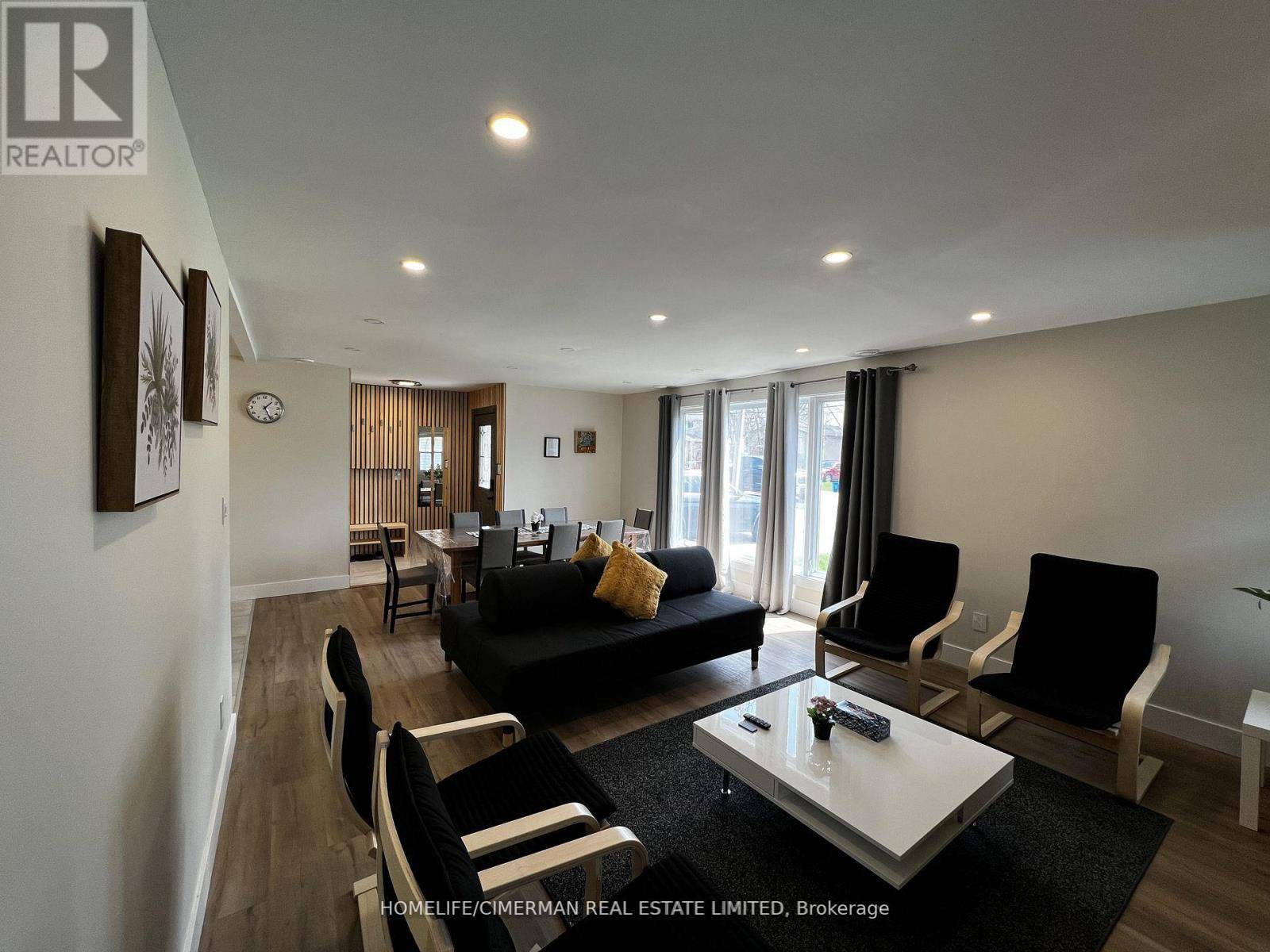 Georgina (keswick South), ON L4P2T2,228 BAYVIEW AVENUE