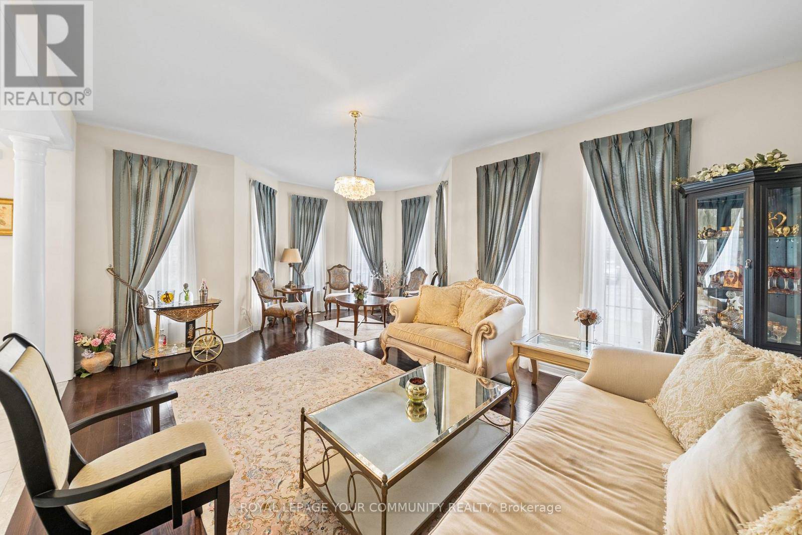 Richmond Hill (oak Ridges Lake Wilcox), ON L4E0T2,108 HEADWATER CRESCENT