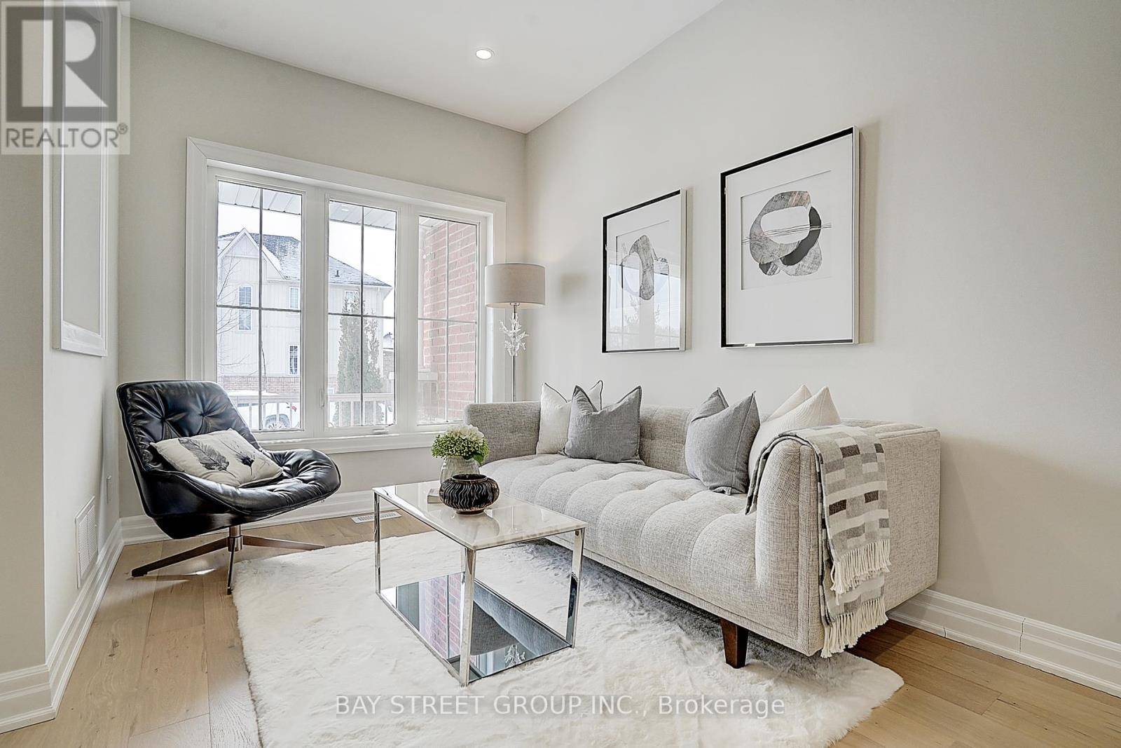 Richmond Hill (oak Ridges Lake Wilcox), ON L4E5A7,100 DOVETAIL DRIVE