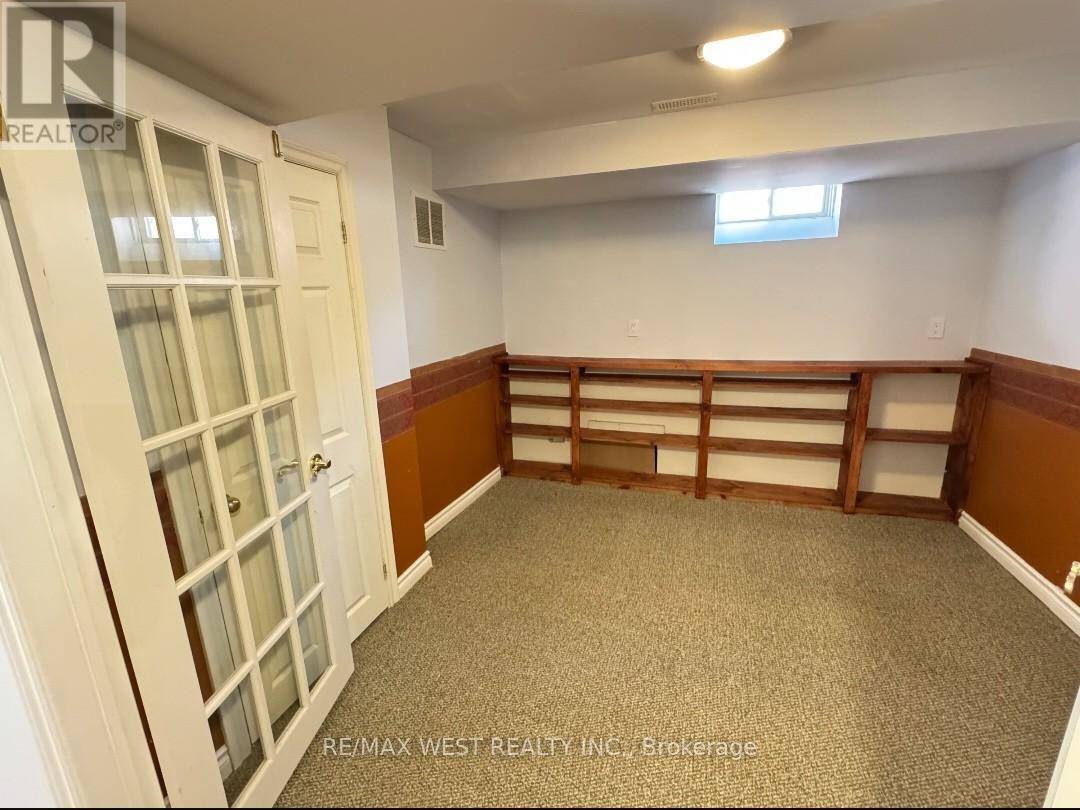 Aurora (aurora Highlands), ON L4G6P1,43 Chiswick CRES #basement