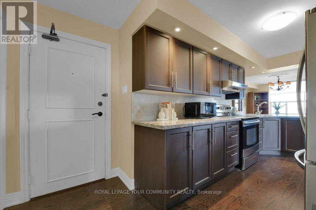 Markham (royal Orchard), ON L3T4T6,50 Inverlochy BLVD #1211