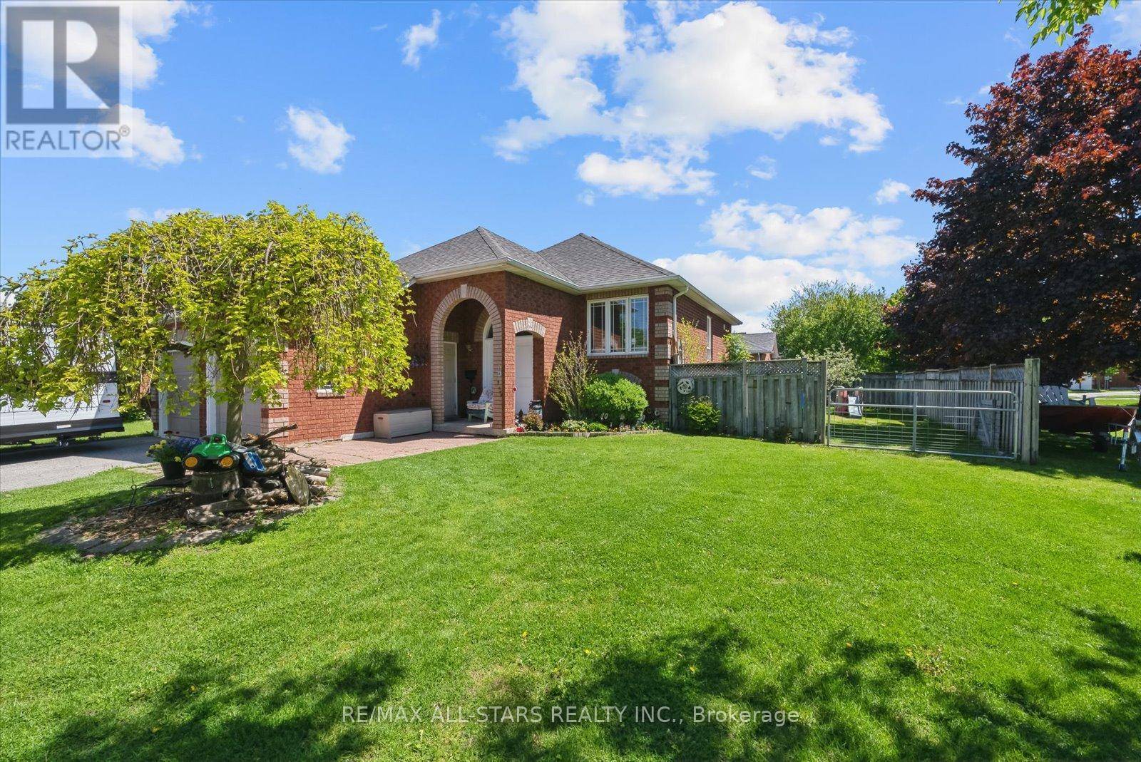 Georgina (keswick South), ON L4P3X6,20 FAIRWOOD DRIVE