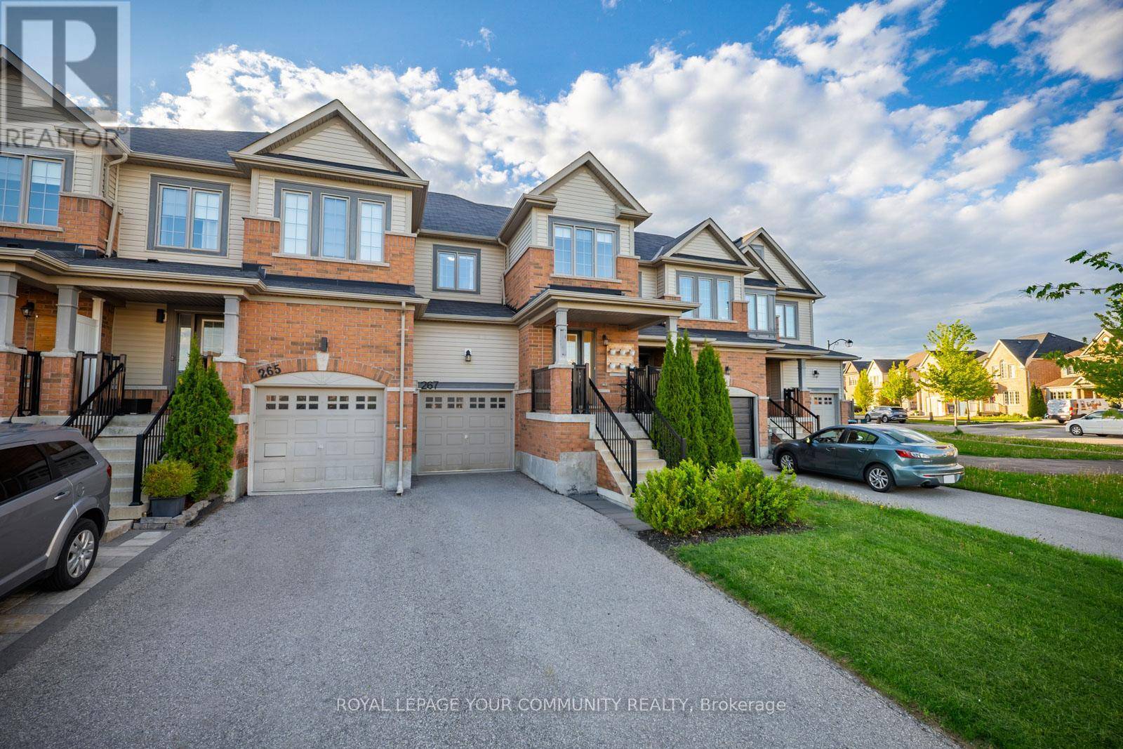 Bradford West Gwillimbury (bradford), ON L3Z0S3,267 ORR DRIVE