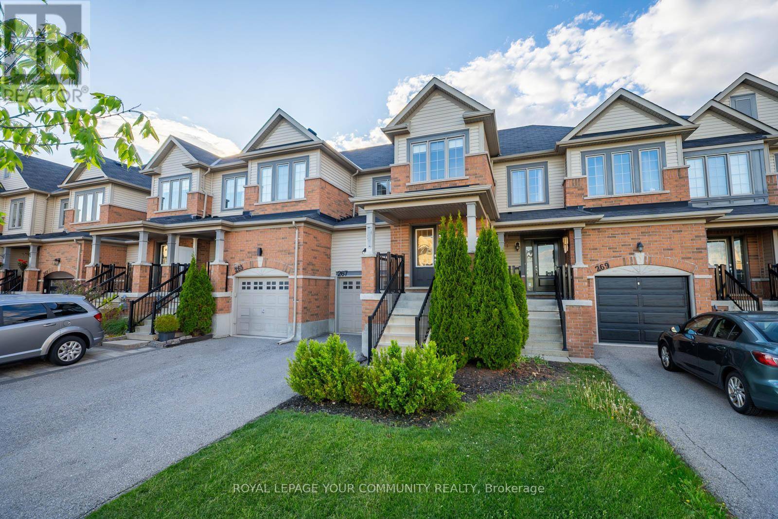 Bradford West Gwillimbury (bradford), ON L3Z0S3,267 ORR DRIVE