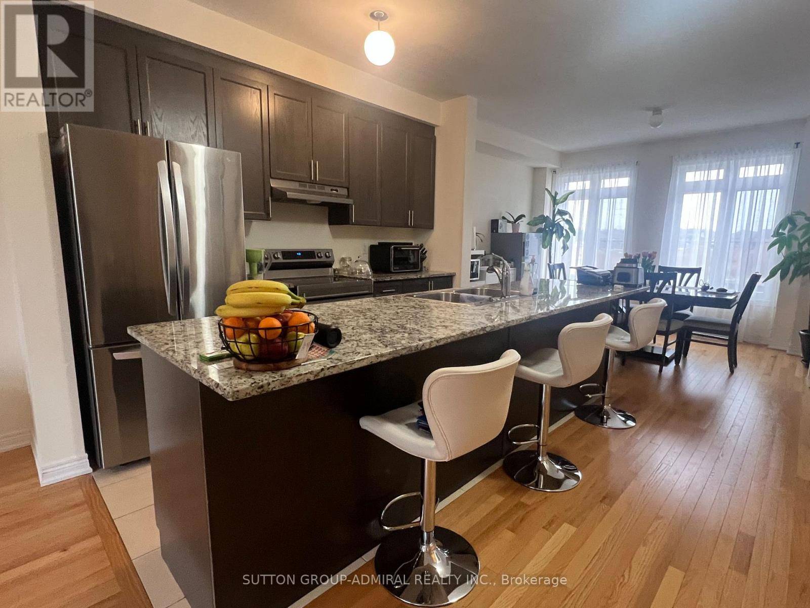 East Gwillimbury (sharon), ON L9N0L6,123 BEECHBOROUGH CRESCENT