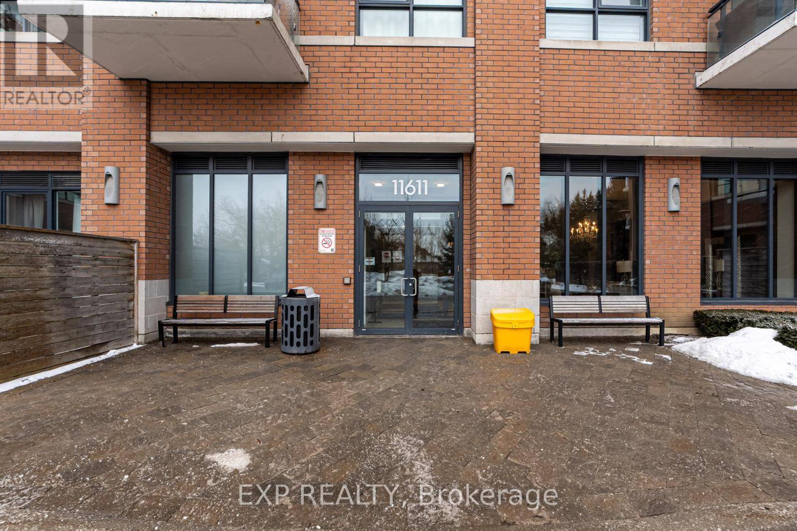 Richmond Hill (jefferson), ON L4E1G2,11611 Yonge ST #317