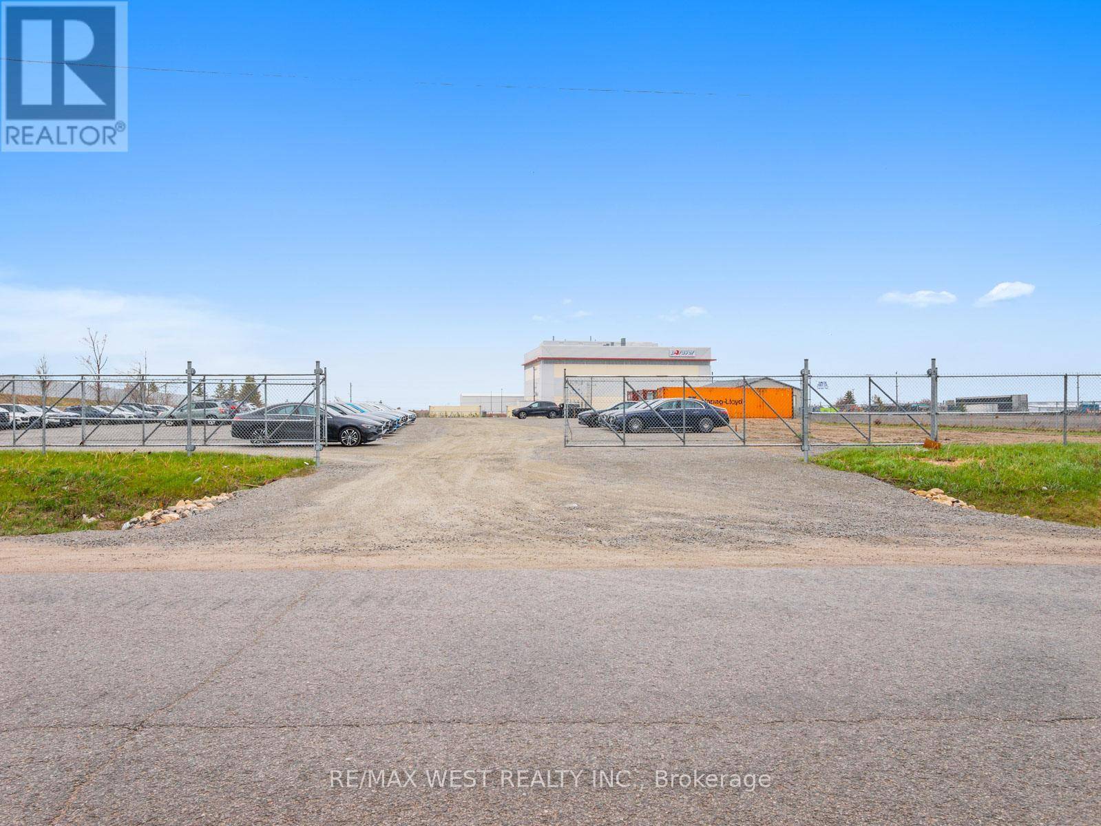 Innisfil, ON L9S0G1,2457 DORAL DRIVE
