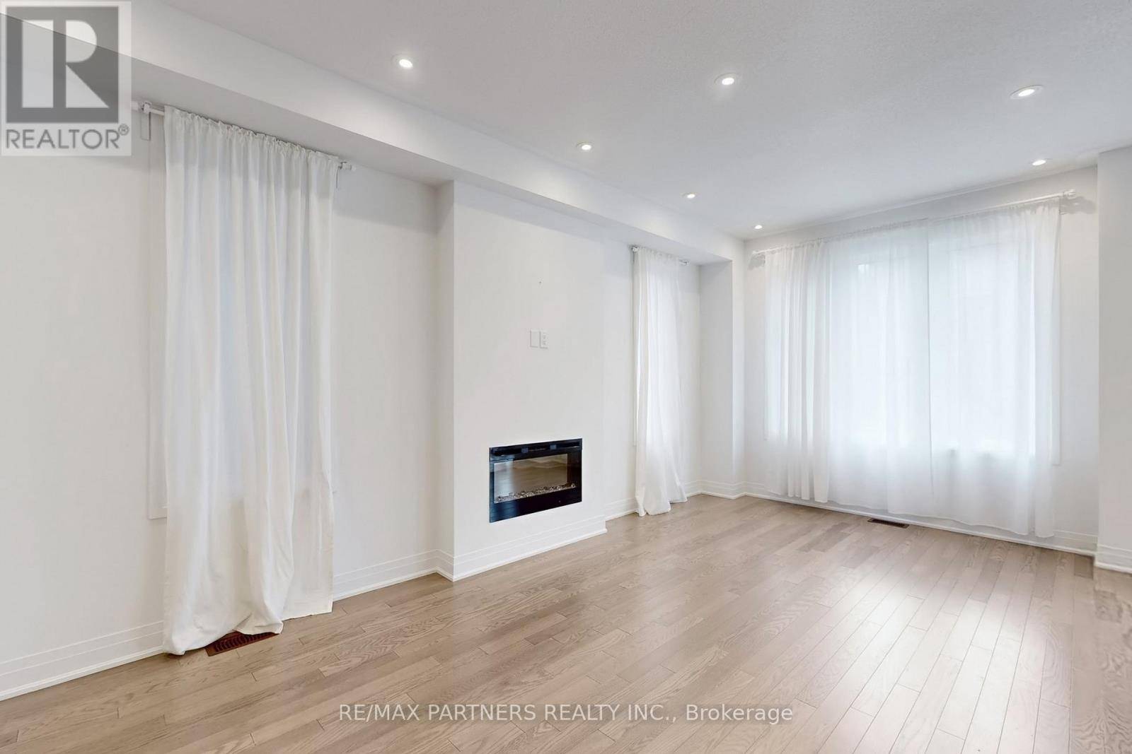 Markham (wismer), ON L6E0W2,14 ARTHUR WHITE LANE