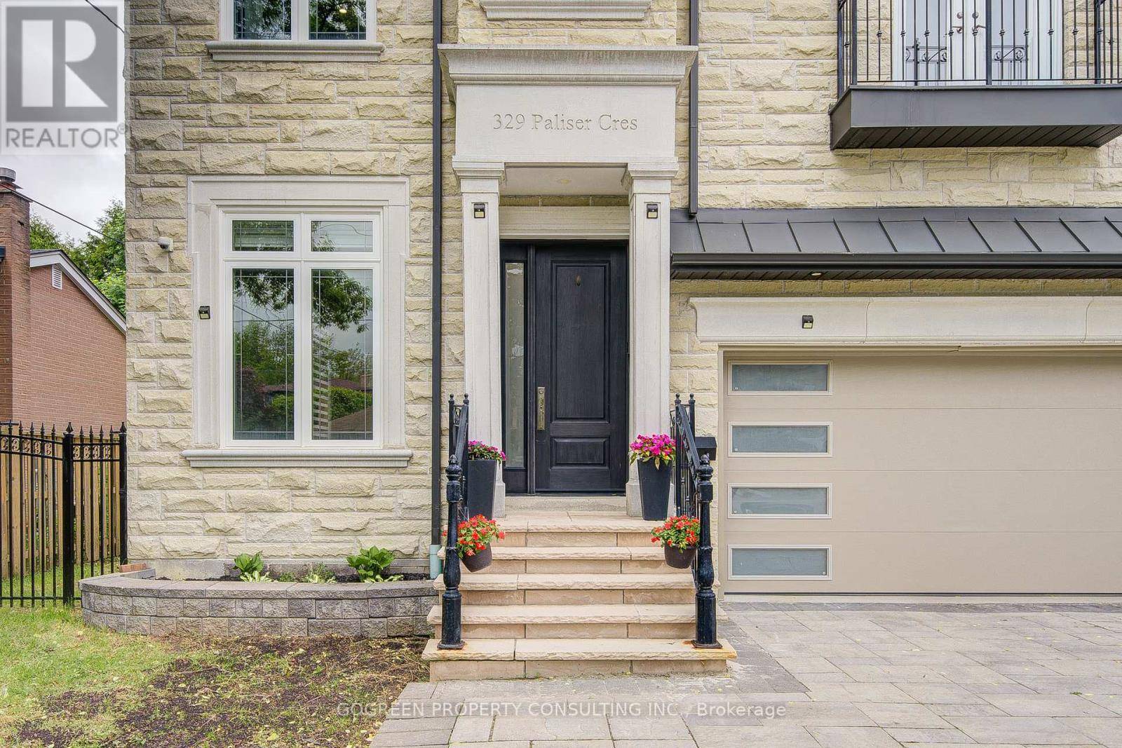 Richmond Hill (harding), ON L4C1R9,329 PALISER CRESCENT S