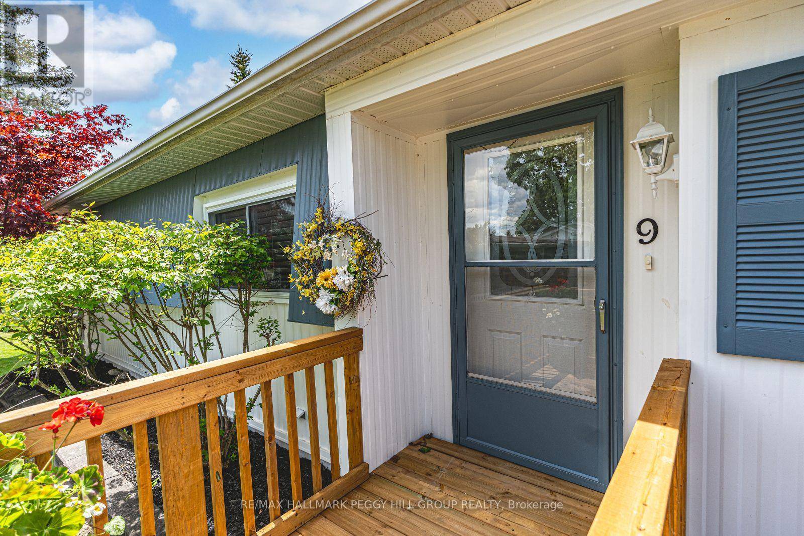 Innisfil, ON L9S1P3,9 GREEN GLADE COURT
