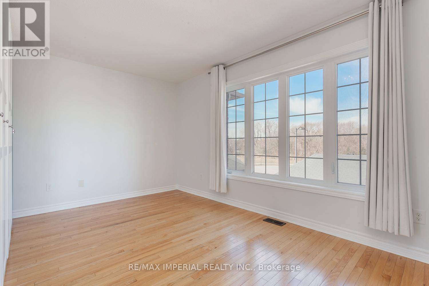 Markham (box Grove), ON L6B0V6,69 VETTESE COURT