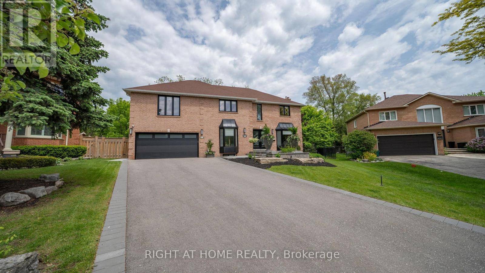 Vaughan (crestwood-springfarm-yorkhill), ON L4J1E8,151 CALVIN CHAMBERS ROAD