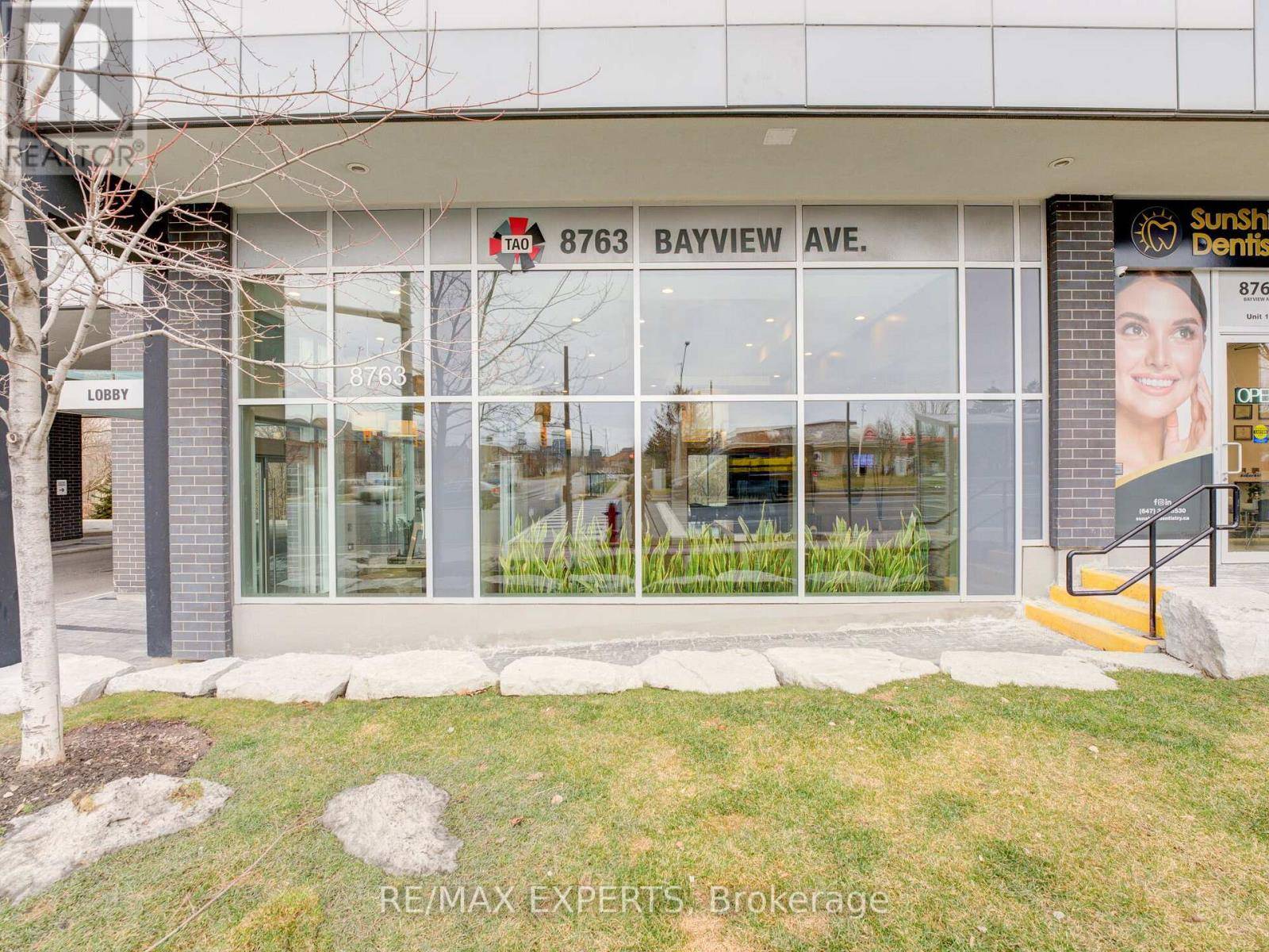 Richmond Hill (doncrest), ON L4B3V1,8763 Bayview AVE West #231