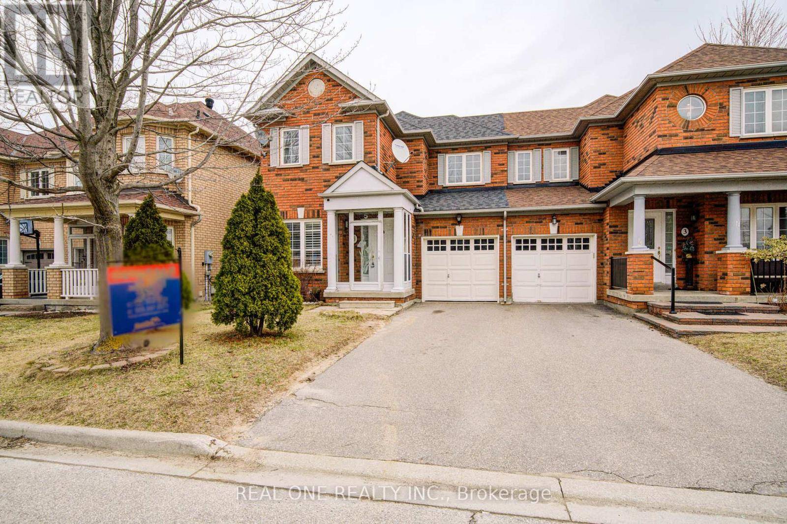Richmond Hill (langstaff), ON L4B4G4,5 BERRINGER STREET