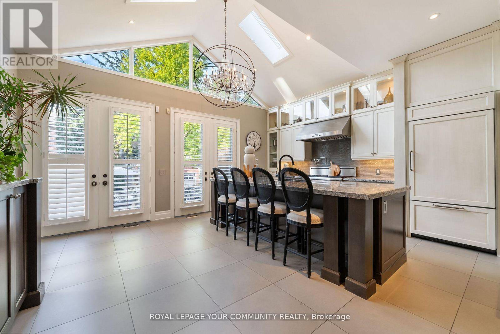 Richmond Hill (north Richvale), ON L4C3S6,48 MAY AVENUE