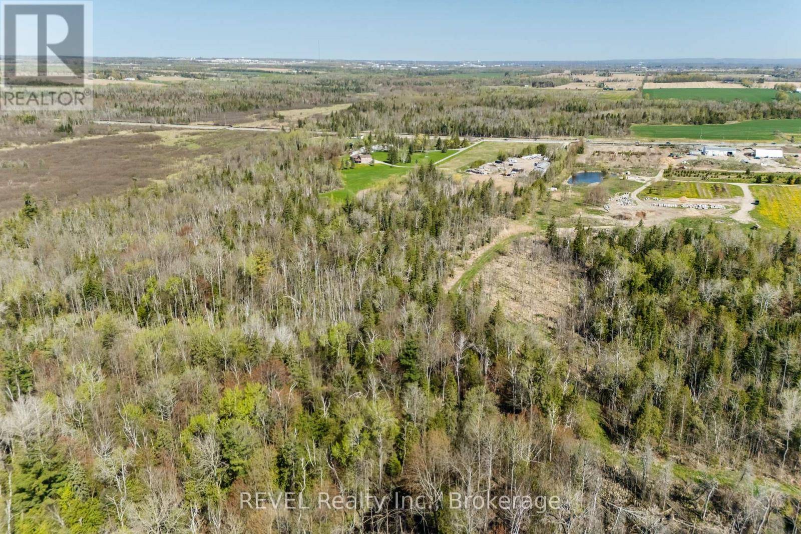 Innisfil, ON L9S4C1,2513 INNISFIL BEACH ROAD