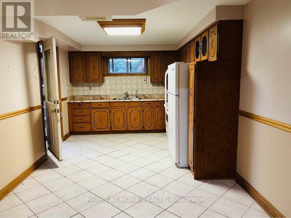 Vaughan (east Woodbridge), ON L4L1Y2,145 Jules AVE #Lower