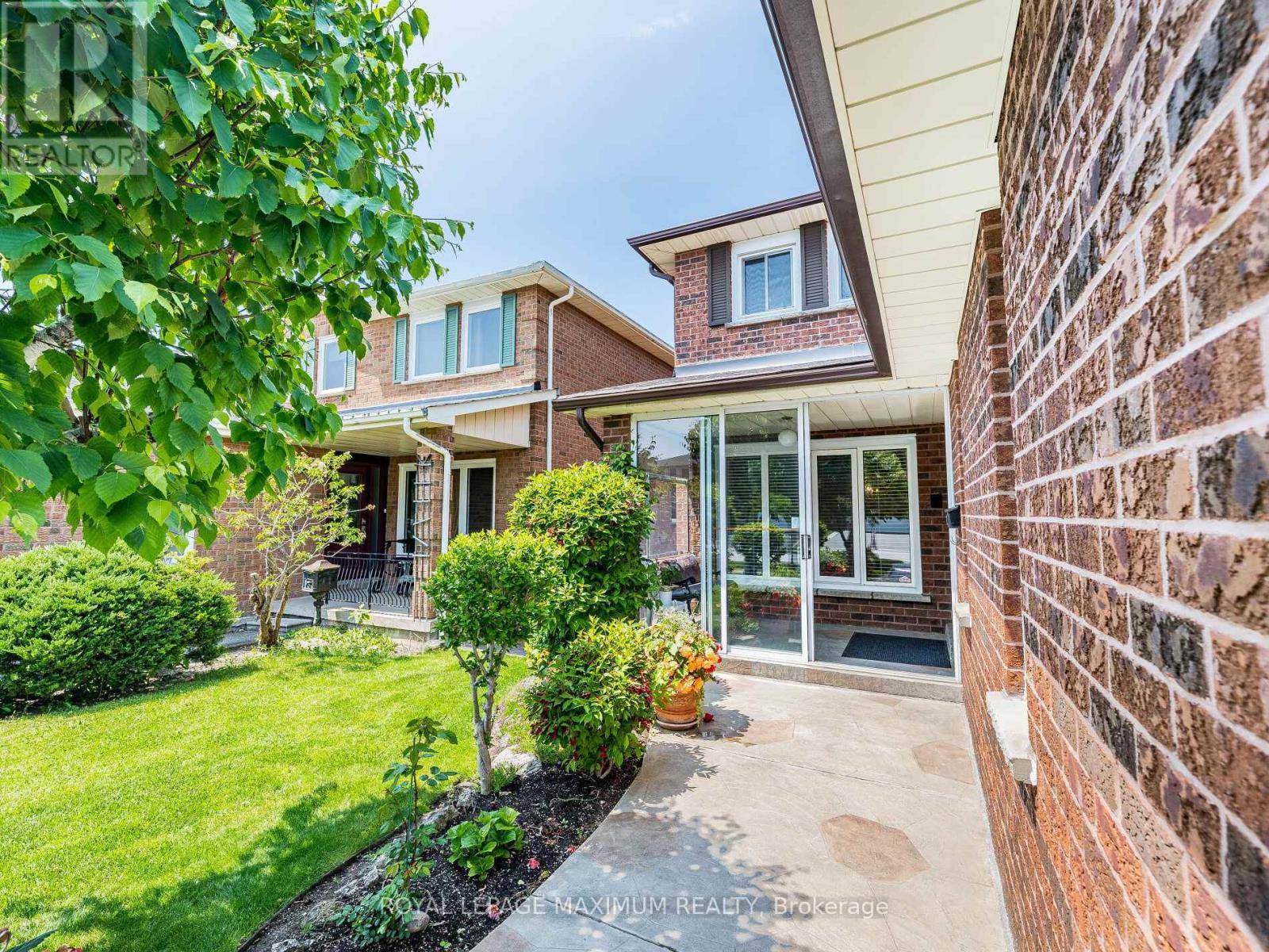 Vaughan (west Woodbridge), ON L4L3V4,131 KAISER DRIVE