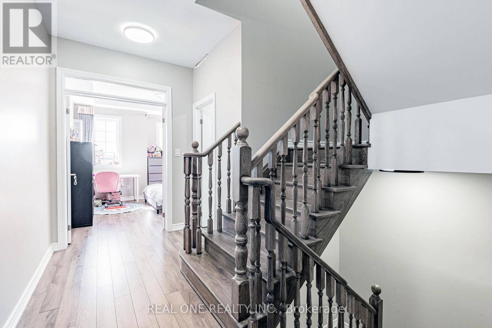 Markham (berczy), ON L6C0V8,4798 16TH AVENUE