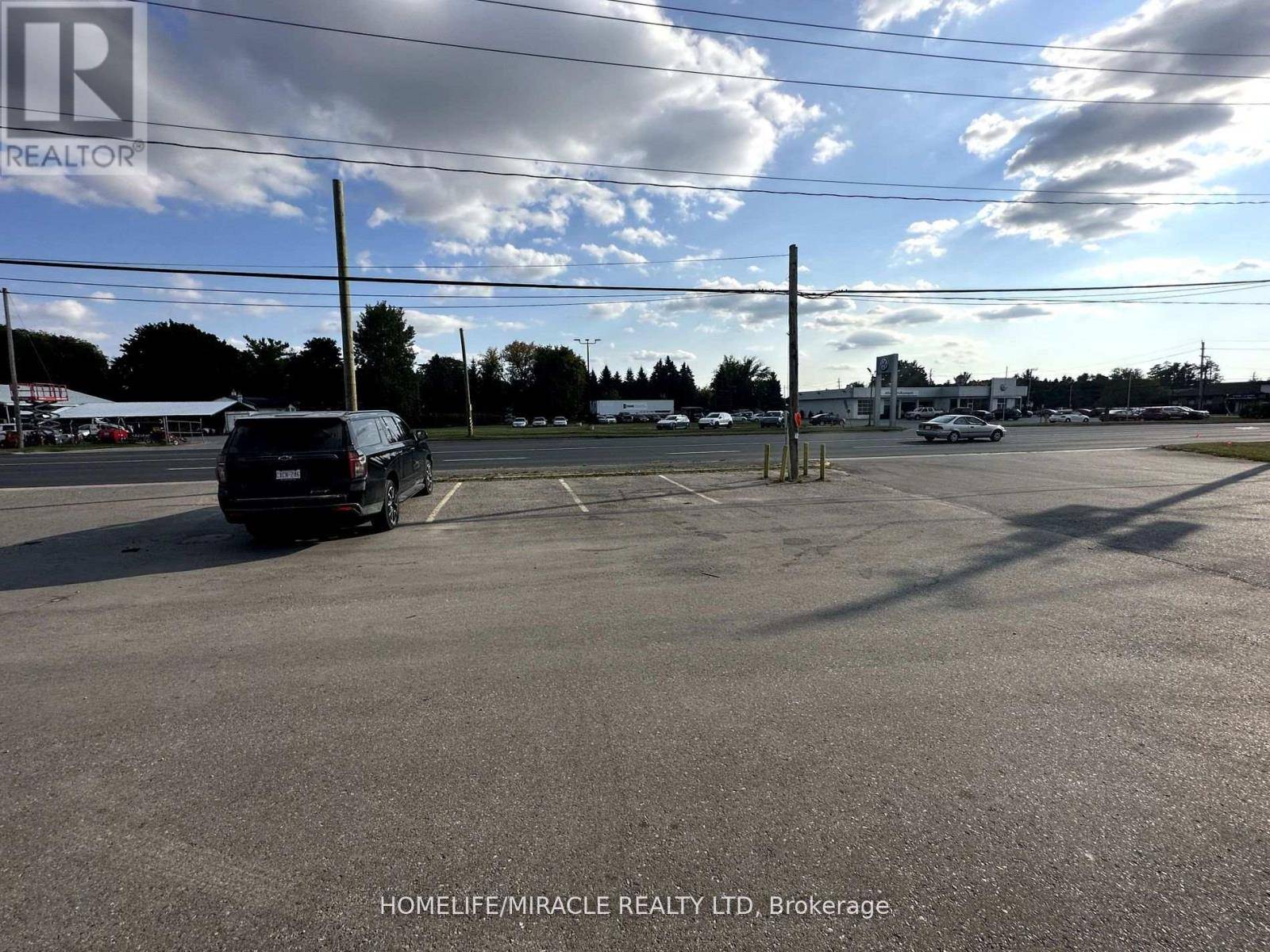 New Tecumseth (alliston), ON L9R1K1,560 Victoria ST East #B