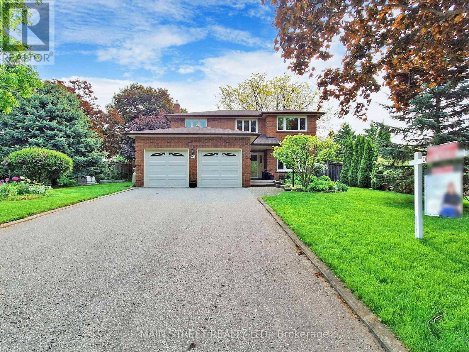 Uxbridge, ON L9P1L5,28 MUNRO CRESCENT