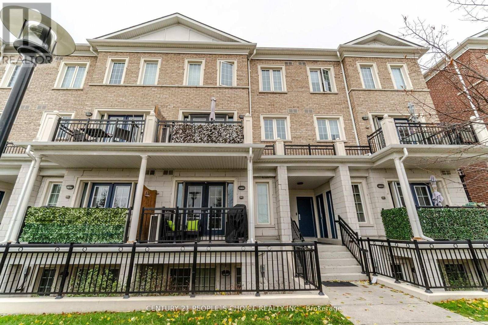 Vaughan (east Woodbridge), ON L4L0H4,26 Bruce ST #D12