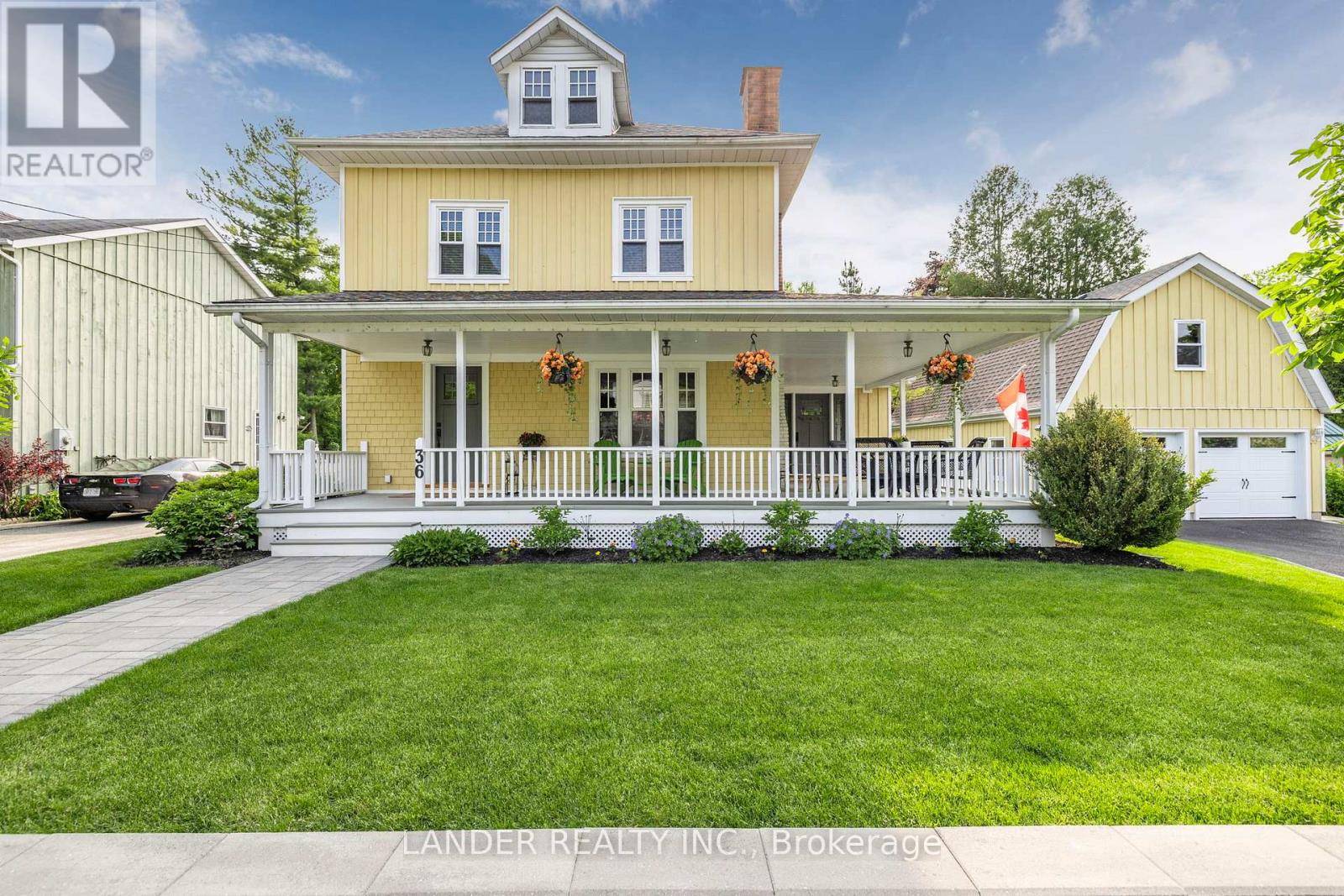 East Gwillimbury (mt Albert), ON L0G1M0,36 KING STREET