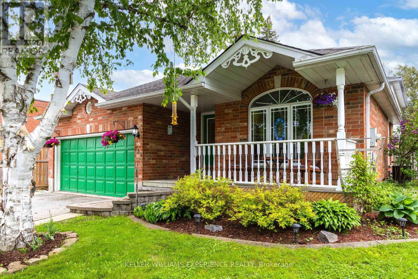 New Tecumseth (alliston), ON L9R1K4,137 QUEEN STREET