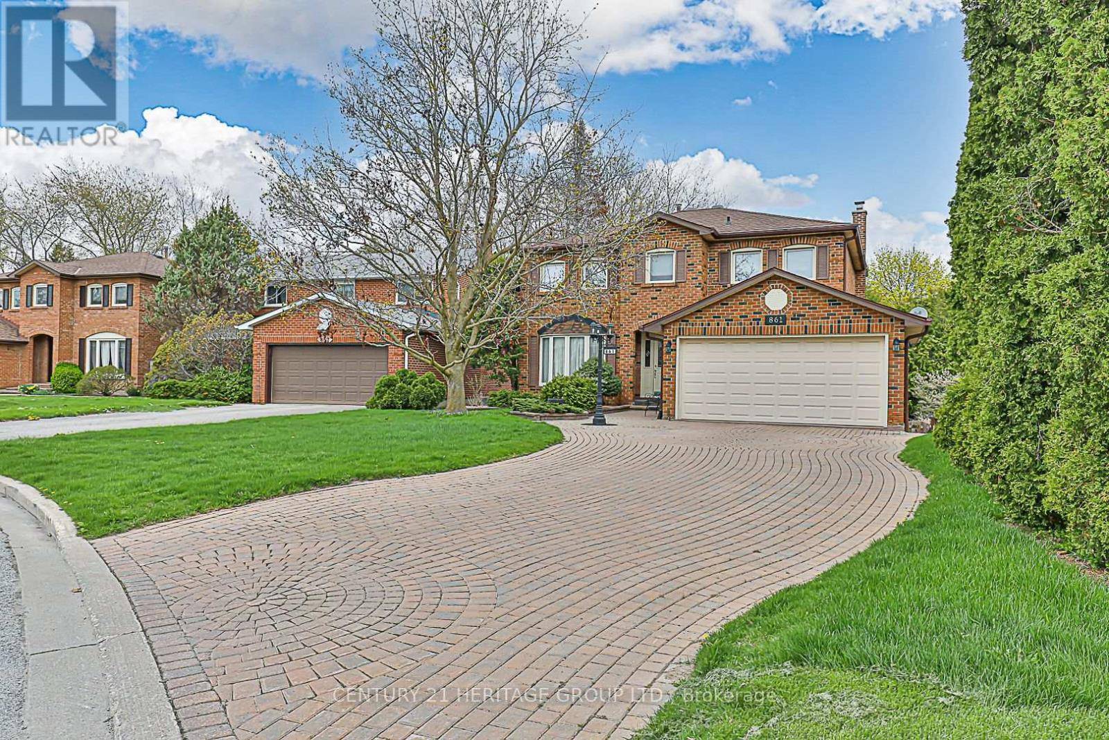 Newmarket (huron Heights-leslie Valley), ON L3Y6L6,861 COLUMBIA COURT