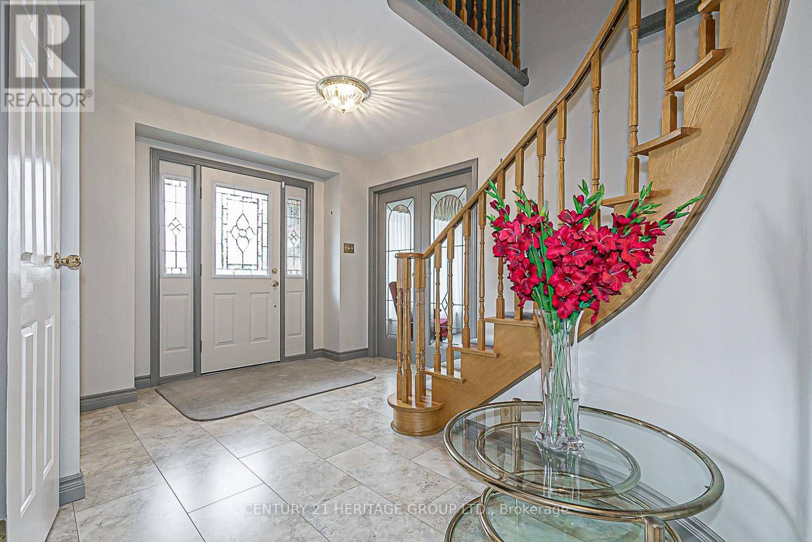 Newmarket (huron Heights-leslie Valley), ON L3Y6L6,861 COLUMBIA COURT