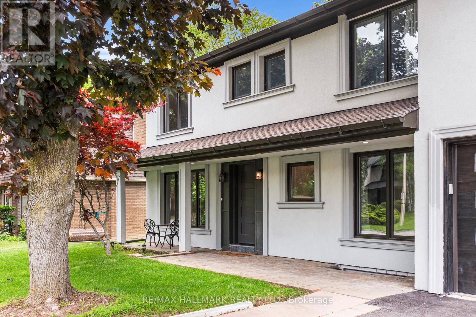 Markham (grandview), ON L3T1J4,220 GRANDVIEW AVENUE