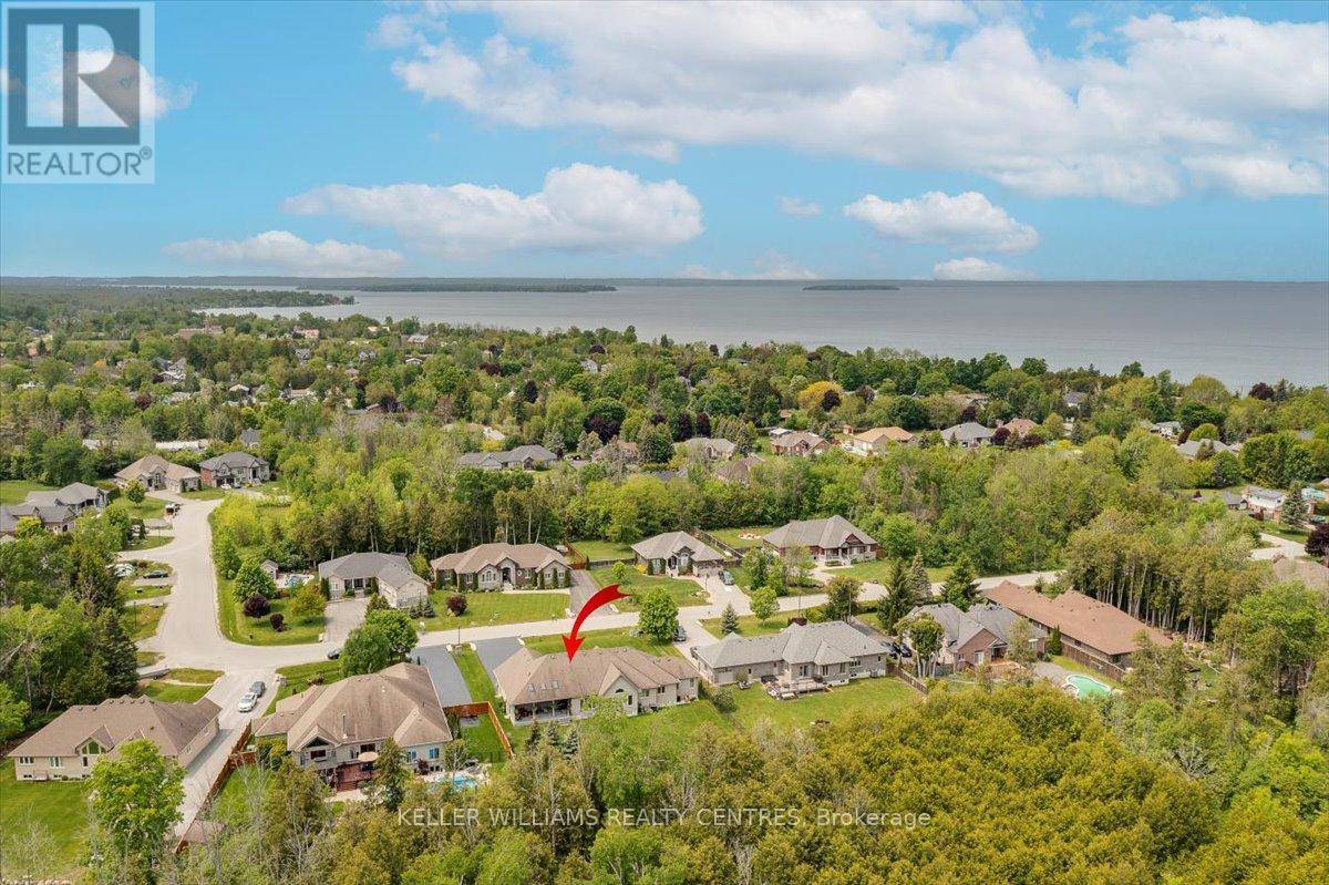 Georgina (historic Lakeshore Communities), ON L0E1S0,41 HUNTLEY DRIVE