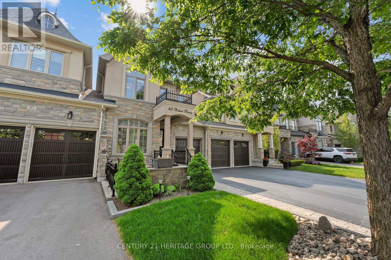 King (king City), ON L7B1L6,45 ROBERT BERRY CRESCENT