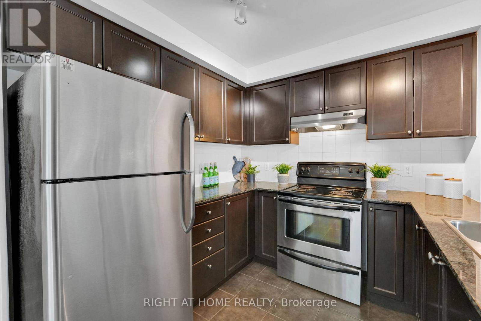 Vaughan (lakeview Estates), ON L4J9K4,2 Maison Parc CT #710