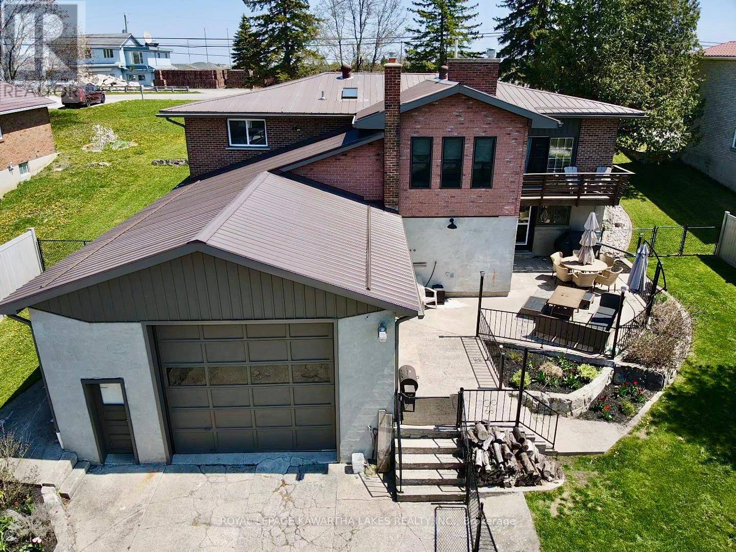 Brock (beaverton), ON L0K1A0,674 OSBORNE STREET