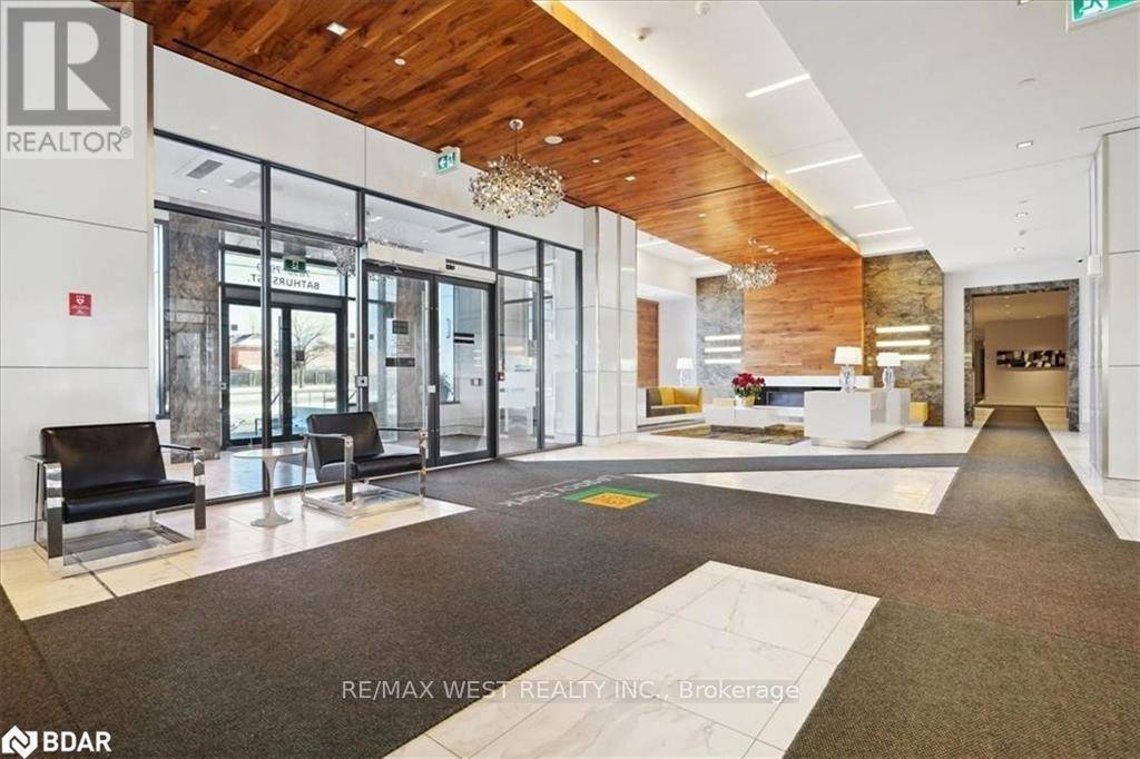 Vaughan (beverley Glen), ON L4J0J9,7900 Bathurst ST #618