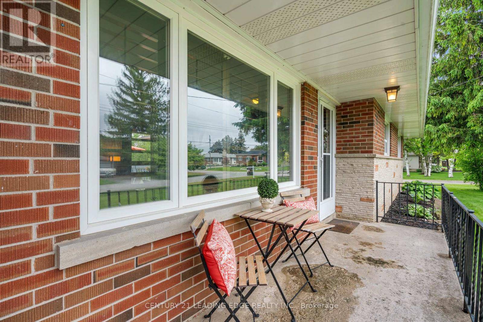 Whitchurch-stouffville, ON L4A4N4,29 JOYCE BOULEVARD S