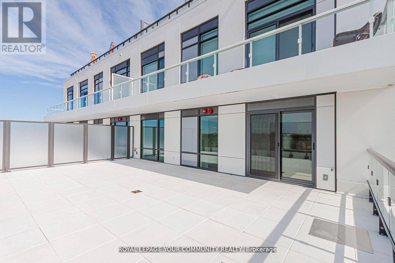 Vaughan (beverley Glen), ON L4J0L5,8 Beverley Glen BLVD #C711