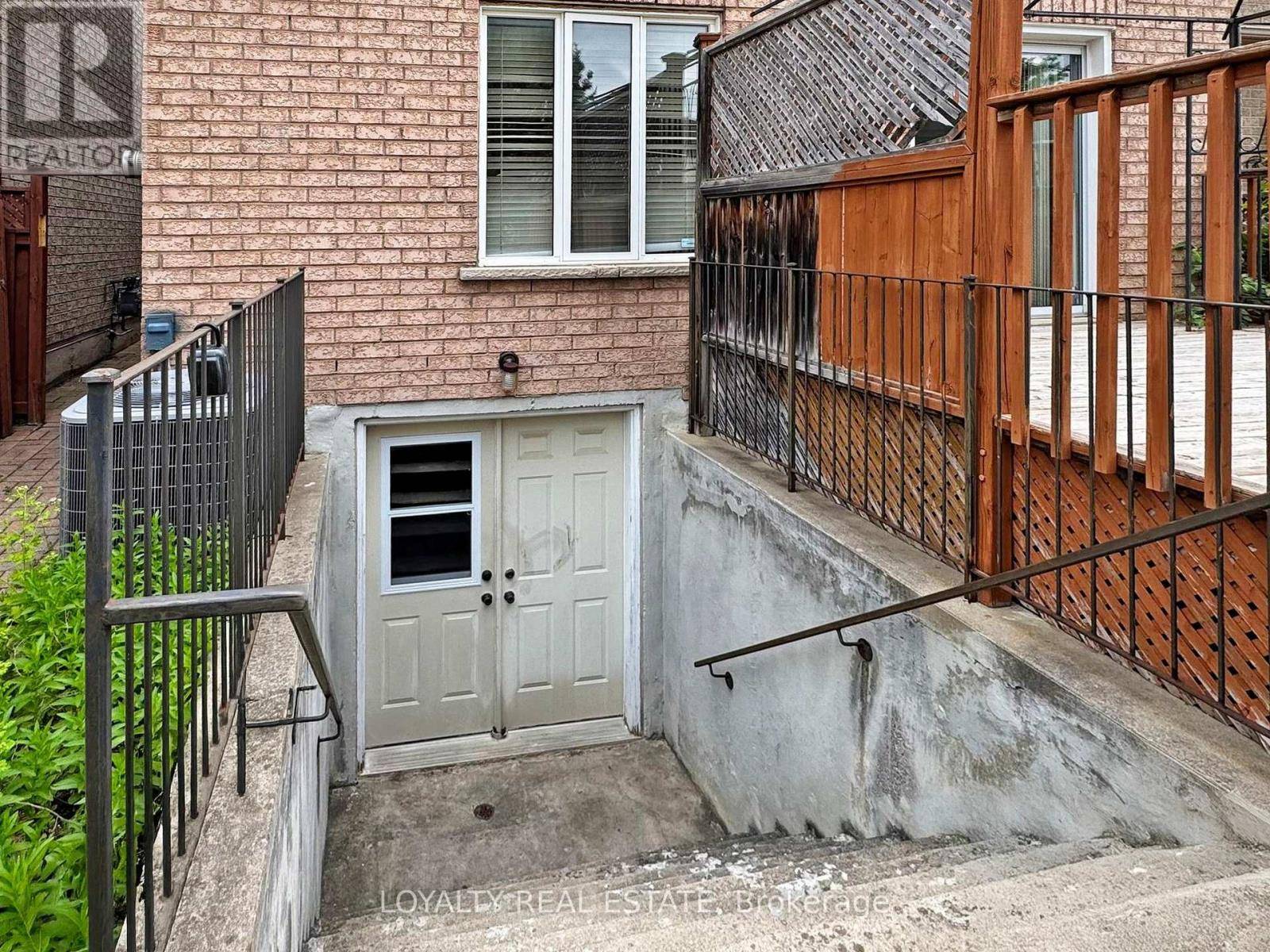 Vaughan (maple), ON L6A2S9,LOWER LEVEL - 50 THORNTON CRESCENT