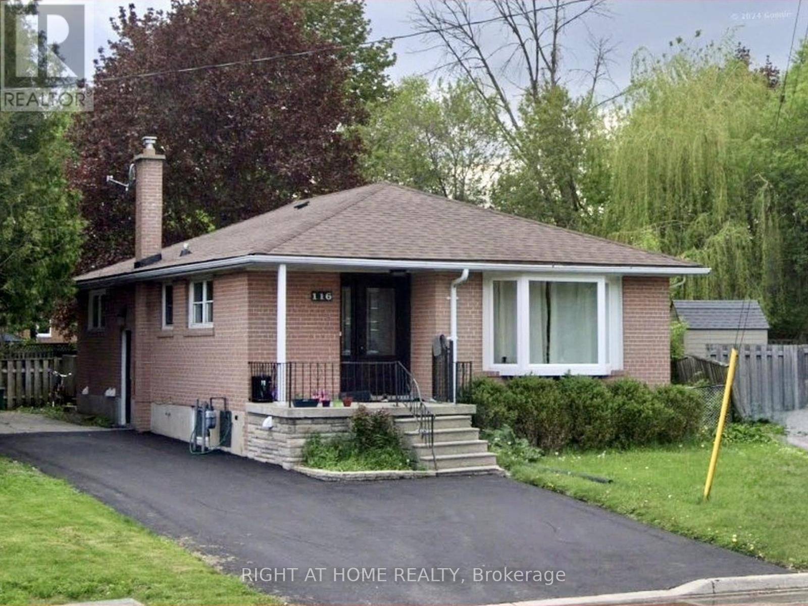 Newmarket (bristol-london), ON L3Y2X7,116 Cherrywood DR #BSMT 2