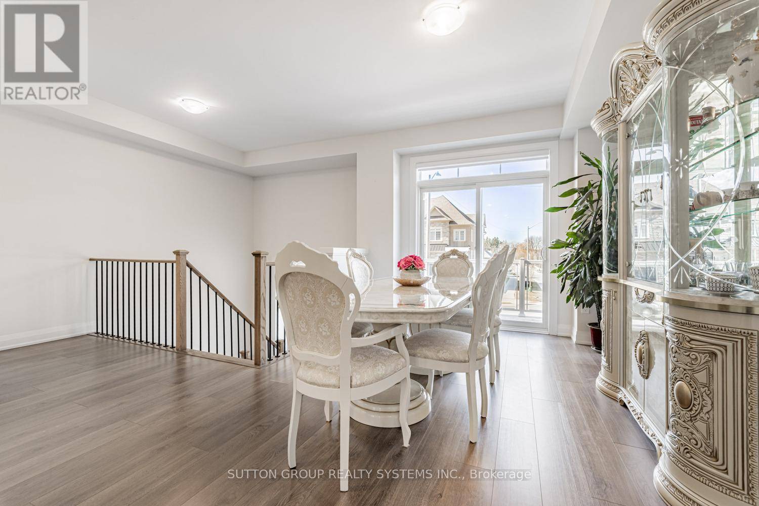 Richmond Hill (oak Ridges), ON L4E1H9,39 SEGUIN STREET