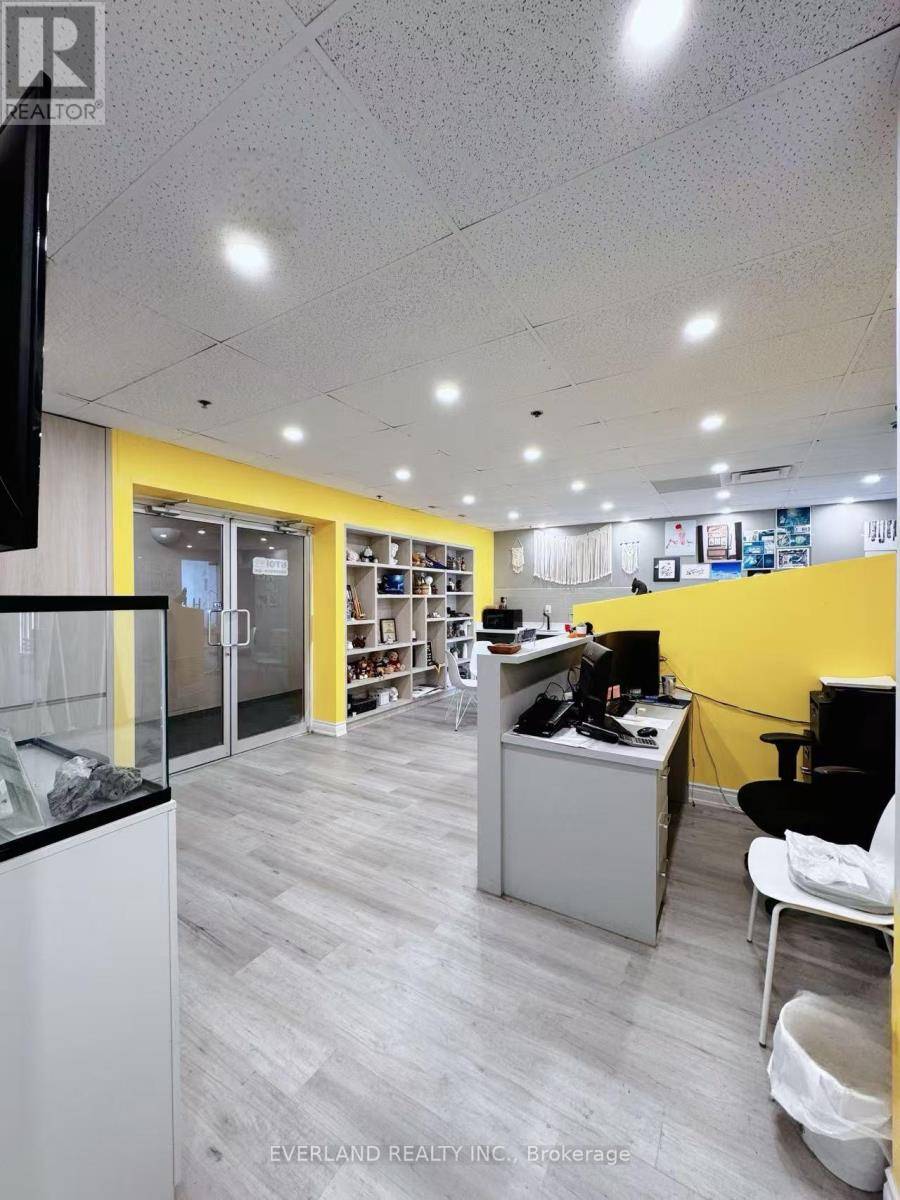 Markham (milliken Mills East), ON L3R0N8,7077 Kennedy RD #201